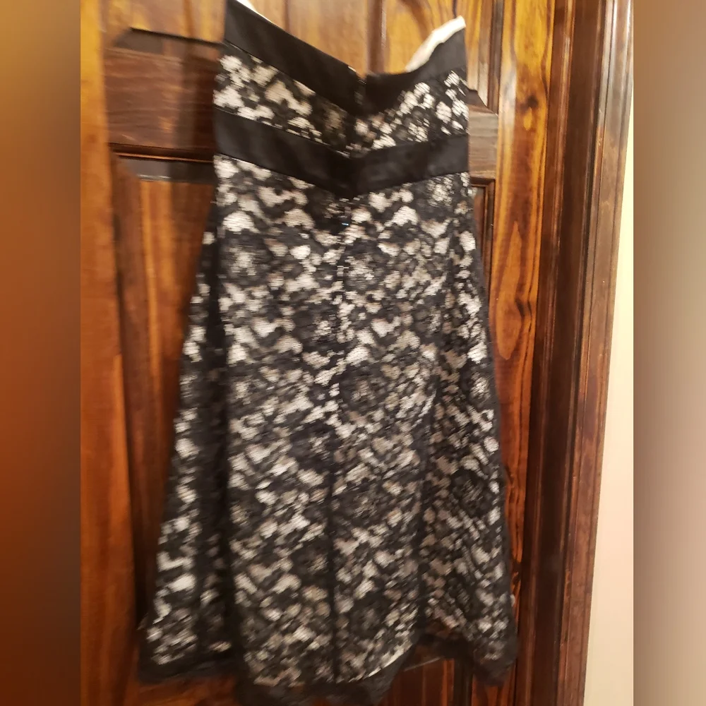 WHITE HOUSE BLACK MARKET STRAPLESS LACE WEDDING COCKTAIL DRESS 8 M - Picture 5 of 7